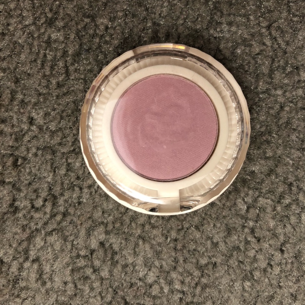Benefit eyeshadow